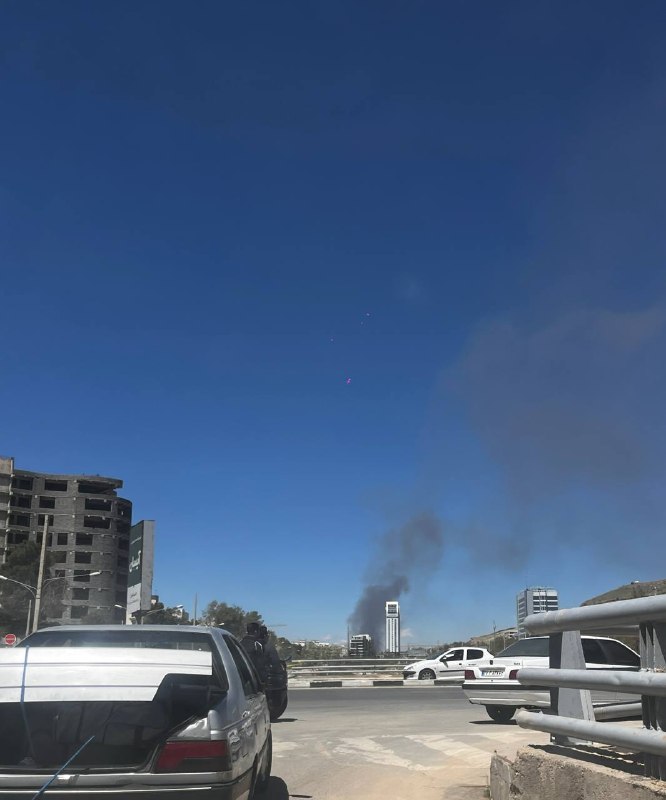 'صنایع الکترونیک #شیراز'تصاویر دریافتی از حملات 'قبل از ظهر یکشنبه ۹ فروردین' Vahid📡 @VahidOnline'صنایع الکترونیک #شیراز'تصاویر دریافتی از حملات 'قبل از ظهر یکشنبه ۹ فروردین' Vahid📡 @VahidOnline