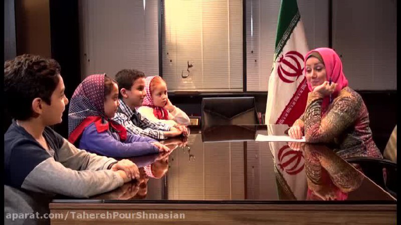 طاهره پورشمسیان از #نامزدان #انتخابات استان البرز پای صحبت #کودکان نشست وبه خواسته‌هایشان گوش دادpoonehirani