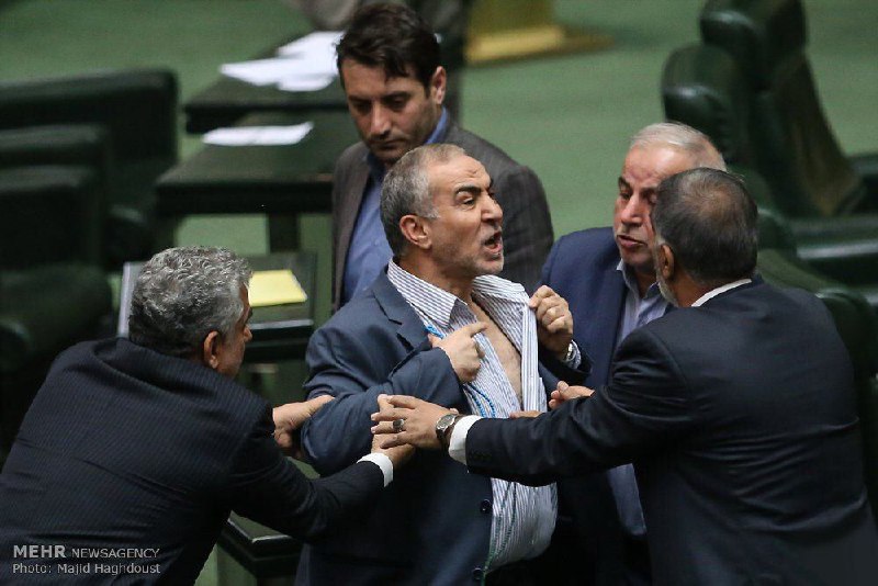 t.co/cK40dLXCdqپیرو واقعی ولایت، 