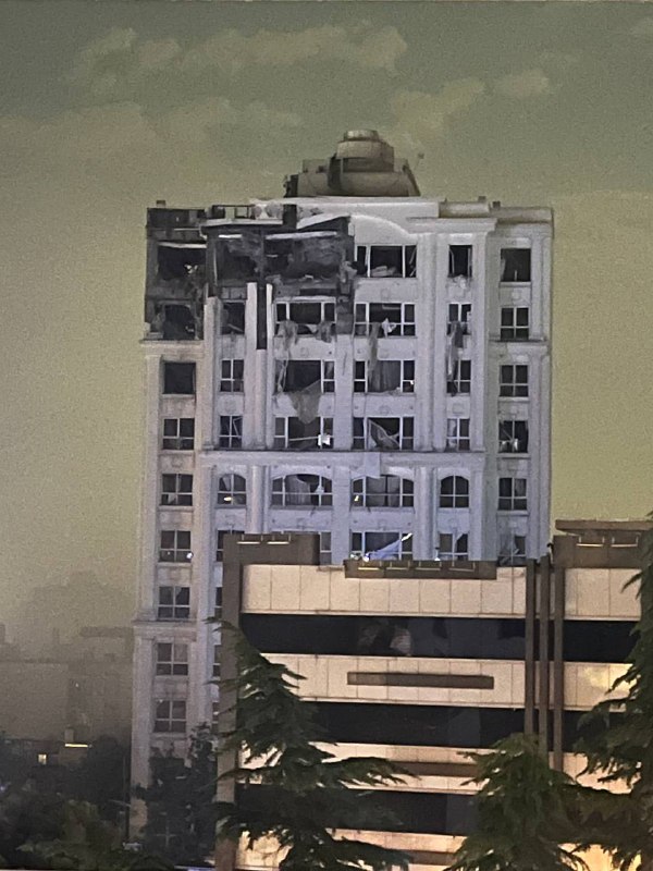 تصاویر دریافتی از ساختمانی در 