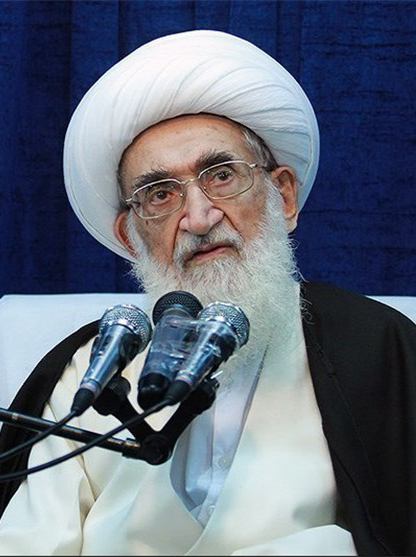 #نوری_همدانی شاکی بود که یه عده همون شعارهایی که ما برای رهبری میدیم برای #کوروش دادن.۱ تا ۸ سال حبس نتیجه حسادت رهبری به کوروش محسوب میشهAghBahman