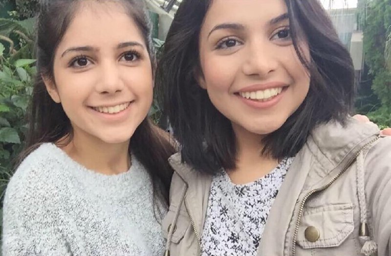 دیوارنوشته در شهرستان گراش به یاد سارا و #صبا_سعادت، از جانباختگان سرنگونی هواپیمای اوکراینی با موشک پدافند هوایی سپاه؛ صبا و #سارا_سعادت، از اهالی شهرستان #گراش استان فارس بودند. صبا ۲۱ ساله و سارا ۲۳ ساله به همراه مادرشان، #شکوفه_چوپان‌نژاد، در #پرواز۷۵۲ کشته شدند.RadioFarda_ #PS752📡 @VahidOnlineدیوارنوشته در شهرستان گراش به یاد سارا و #صبا_سعادت، از جانباختگان سرنگونی هواپیمای اوکراینی با موشک پدافند هوایی سپاه؛ صبا و #سارا_سعادت، از اهالی شهرستان #گراش استان فارس بودند. صبا ۲۱ ساله و سارا ۲۳ ساله به همراه مادرشان، #شکوفه_چوپان‌نژاد، در #پرواز۷۵۲ کشته شدند.RadioFarda_ #PS752📡 @VahidOnline