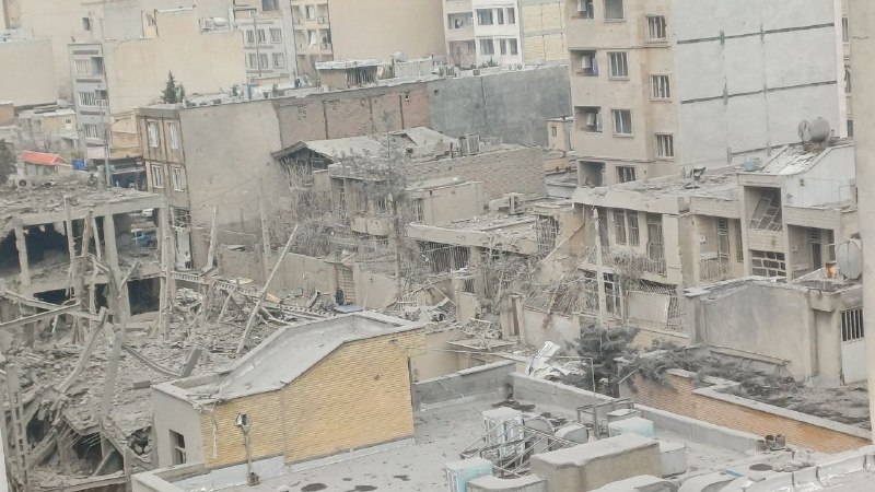 #کرمانشاه تصاویر دریافتی از ساختمانی تخریب شده و ساختمان‌هایی خسارت دیده.ویدیوی دریافتی با شرح