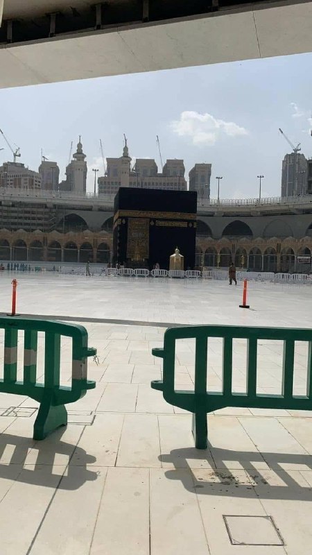 کرونا خدا را قرنطینه کرد.POOYAJAHANDAR📡 @VahidOnlineکرونا خدا را قرنطینه کرد.POOYAJAHANDAR📡 @VahidOnline