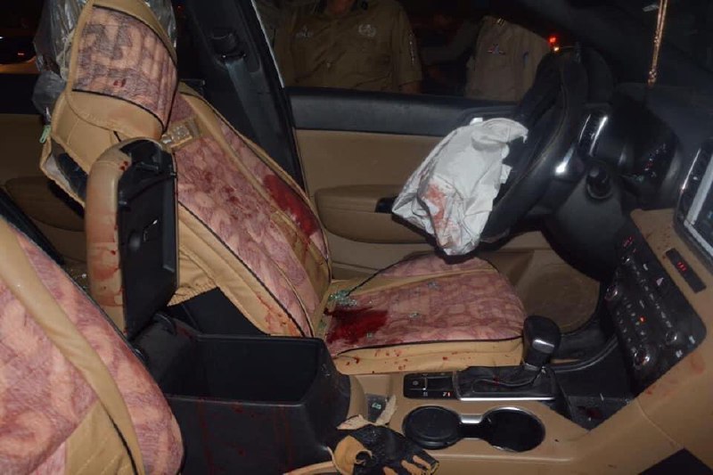 در ادامه‌ی قتل‌های زنجیره‌ای عراق، #رهام_یعقوب، یکی از فعالان اعتراضات بصره #عراق هم توسط افراد مسلح #ترور شد.lantenlترویست‌های مسلح دکتر رهام یعقوب پزشک و فعال مدنی اهل #بصره و از چهره‌های شاخص معترضین شهر را ترور کردند.در بصره پیام روشن است... خفه می‌کنیم 💬بعضی صفحات عراقی مطلبی را از خبرگزاری مهر منتشر می‌کنند که رهام را وابسته به کنسولگری آمریکا دانسته بوده است.melliiun6️⃣ hooshmandk📡 @VahidOnlineدر ادامه‌ی قتل‌های زنجیره‌ای عراق، #رهام_یعقوب، یکی از فعالان اعتراضات بصره #عراق هم توسط افراد مسلح #ترور شد.lantenlترویست‌های مسلح دکتر رهام یعقوب پزشک و فعال مدنی اهل #بصره و از چهره‌های شاخص معترضین شهر را ترور کردند.در بصره پیام روشن است... خفه می‌کنیم 💬بعضی صفحات عراقی مطلبی را از خبرگزاری مهر منتشر می‌کنند که رهام را وابسته به کنسولگری آمریکا دانسته بوده است.melliiun6️⃣ hooshmandk📡 @VahidOnline