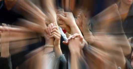 لغو دو سخنرانی #روزدانشجو در #دانشگاه_شریفسخنرانی‌های علی #کامفیروزی و #حجت_شریفی در شریف با نظر هیات نظارت بر تشکلهای دانشجویی لغو شد - ایلناIranNewspaper