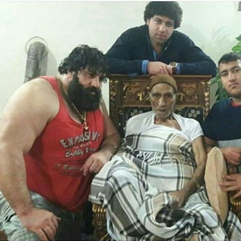 پسرم برو چند تا تیر برق بیار می‌خوام نصیحتتون کنم Vaghih