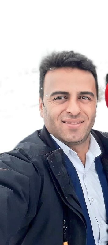 همسر شورش نیکنام از جانباختگان اعتراضات مردمی مهاباد بر مزارش می‌گوید