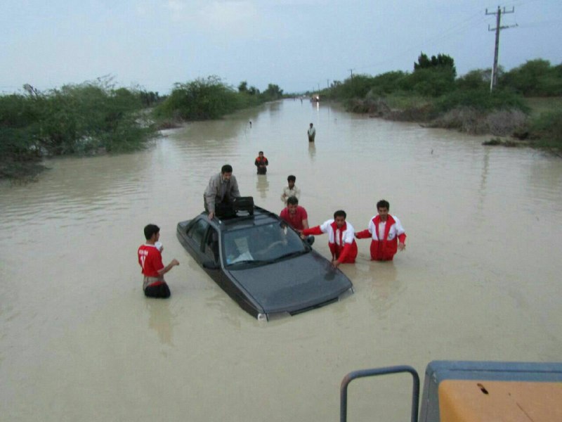 امدادرسانی نجاتگران به آسیب دیدگان از #سیلاب در استان #سیستان‌وبلوچستان همچنان ادامه داردshahrvand_paper