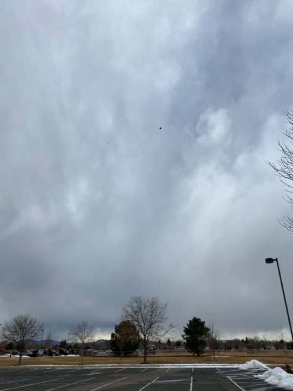 یکی از موتورهای جت پرواز ۳۲۸ United #آمریکا آتیش گرفته، این خانم که پدر و مادرش توی پرواز بودن این ویدیو رو اشتراک گذاشته، واقعا ترسناکه 🤦‍♂️🤦‍♂️tedmozBفکر کن از‌ پنجره #هواپیما نگاه کنی و چنین صحنه‌ای ببینی.alirezashirazi منشن‌ها رو ببین. زه‌ موتور افتاده تو حیاط یکیSinaTweetedچه برگ ریزونM3itiiموتور یک هواپیمای مسافربری #بوئینگ ۷۷۷ دقایقی پس از برخاستن از فرودگاه بین المللی دنور در ایالت کلرادو دچار #آتش‌سوزی شد و قطعاتی از بدنه موتور این هواپیما در مناطق مسکونی در شهر برومفیلد در حومه دنور سقوط کرد.این بوئینگ ۷۷۷ با ۲۳۱ مسافر و ۱۰ خدمه توانست بدون مشکلی به فرودگاه دنور بازگردد. مقام‌های هواپیمایی در دنور می‌گویند، در این حادثه به کسی آسیب نرسیده است.پلیس شهر برومفیلد از اهالی این مناطق خواسته است که از جمع آوری قطعات بدنه موتور این هواپیما خودداری کنند.RadioFarda_با این وضعیت سالم به زمین نشست. - موشک دوم را چرا زدید؟! #PS752MahIzadYaarشرکت #یونایتد📡 @VahidOnlineیکی از موتورهای جت پرواز ۳۲۸ United #آمریکا آتیش گرفته، این خانم که پدر و مادرش توی پرواز بودن این ویدیو رو اشتراک گذاشته، واقعا ترسناکه 🤦‍♂️🤦‍♂️tedmozBفکر کن از‌ پنجره #هواپیما نگاه کنی و چنین صحنه‌ای ببینی.alirezashirazi منشن‌ها رو ببین. زه‌ موتور افتاده تو حیاط یکیSinaTweetedچه برگ ریزونM3itiiموتور یک هواپیمای مسافربری #بوئینگ ۷۷۷ دقایقی پس از برخاستن از فرودگاه بین المللی دنور در ایالت کلرادو دچار #آتش‌سوزی شد و قطعاتی از بدنه موتور این هواپیما در مناطق مسکونی در شهر برومفیلد در حومه دنور سقوط کرد.این بوئینگ ۷۷۷ با ۲۳۱ مسافر و ۱۰ خدمه توانست بدون مشکلی به فرودگاه دنور بازگردد. مقام‌های هواپیمایی در دنور می‌گویند، در این حادثه به کسی آسیب نرسیده است.پلیس شهر برومفیلد از اهالی این مناطق خواسته است که از جمع آوری قطعات بدنه موتور این هواپیما خودداری کنند.RadioFarda_با این وضعیت سالم به زمین نشست. - موشک دوم را چرا زدید؟! #PS752MahIzadYaarشرکت #یونایتد📡 @VahidOnline