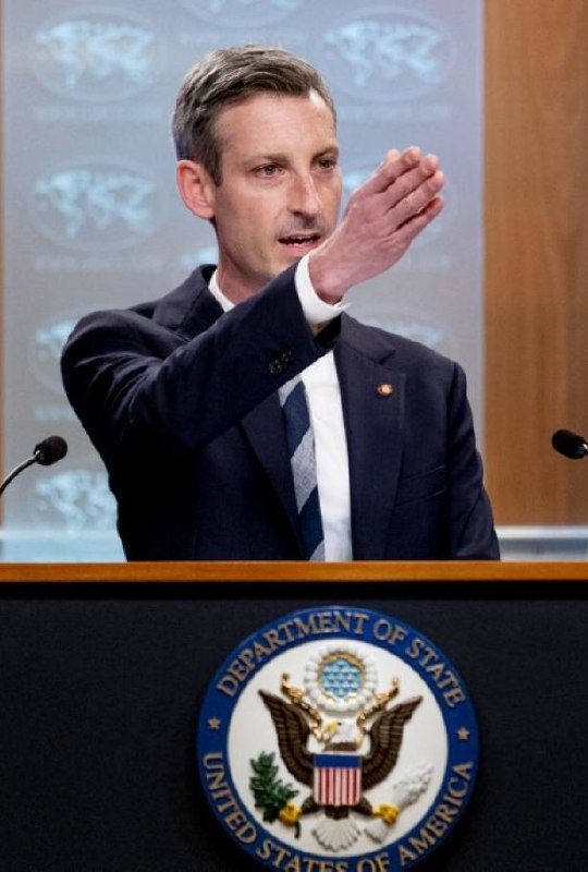 ند پرایس، سخنگوی وزارت خارجه آمریکا، با ابراز همدردی با خانواده محسن شکاری اعلام کرد اعدام او نشان‌دهنده تشدید هولناک تلاش رژیم برای سرکوب مخالفان و اعتراضات است.او افزود