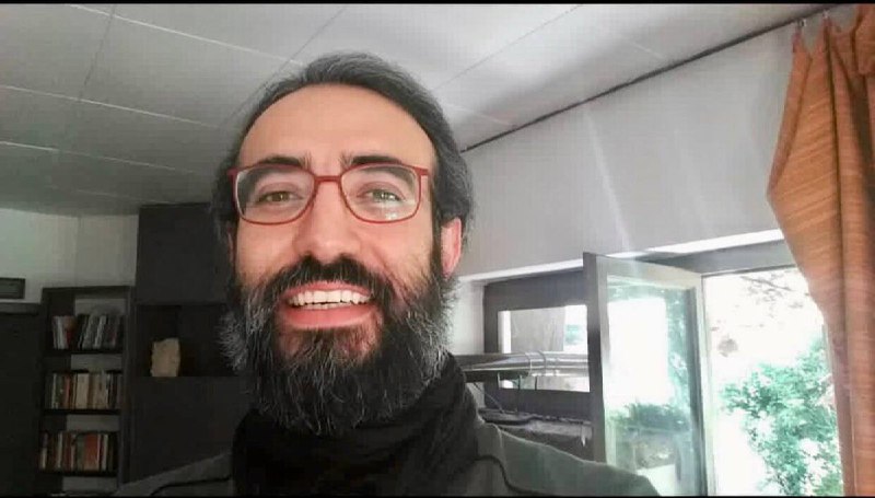 بیش از یک ماه بی‌خبری از وضعیت #علی_عبدی فعال مدنی دانش‌آموخته دانشگاه شریف.علی عبدی اول تیرماه گذشته پس از چهارده سال برای دیدار با خانواده‌اش به ایران بازگشت اما از یک ماه قبل خبری از وضعیت او در دست نیست و احتمالا بازداشت شده است.AliTagh30207454📡 @VahidOnline