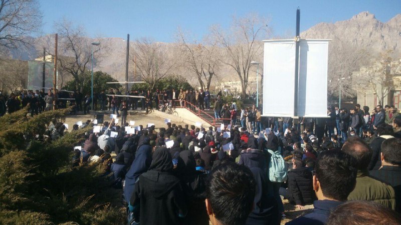 تصاویر دریافتی با شرح‌های