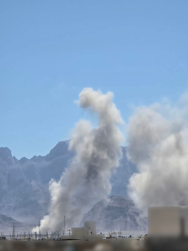 تصاویر دریافتی از انفجارهای 'حمله به #یزد سمت سپاه الغدیر حدود ساعت ۱۳