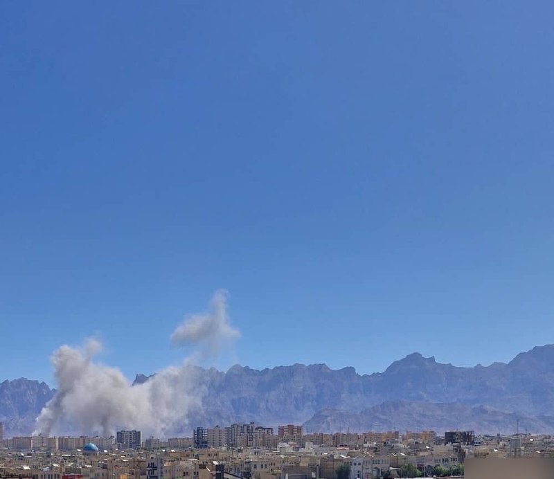 تصاویر دریافتی از انفجارهای 'حمله به #یزد سمت سپاه الغدیر حدود ساعت ۱۳