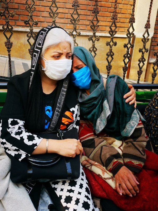 1️⃣#بتول_حسینی مادر #بهنام_محجوبی در آغوش #ناهید_شیرپیشه مادر #پویا_بختیاری BBCParham2️⃣و در آغوش  #شهناز_اکملی مادر #مصطفی_کریم‌بیگی IranRights_org📡 @VahidOnline1️⃣#بتول_حسینی مادر #بهنام_محجوبی در آغوش #ناهید_شیرپیشه مادر #پویا_بختیاری BBCParham2️⃣و در آغوش  #شهناز_اکملی مادر #مصطفی_کریم‌بیگی IranRights_org📡 @VahidOnline