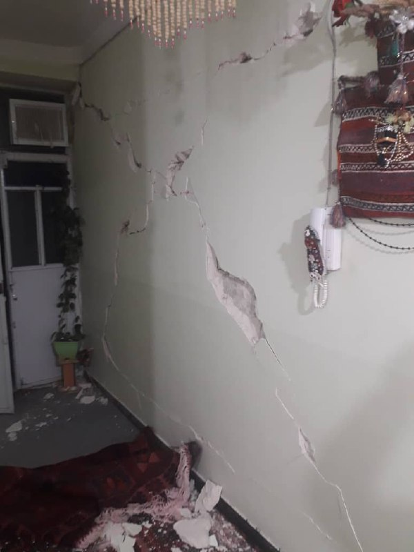 تصاویری از خسارت‌های #زلزله به بزرگی ۵٫۶ در #سی‌سخت در #کهگیلویه_و_بویراحمدsabaviolin, javadheydarianآپدیت