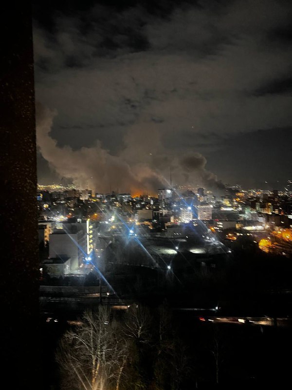 'سمت یوسف‌آباد #تهران'عکس دریافتی با شرح بالا، یکشنبه ۱۰ اسفندVahid📡 @VahidOnline