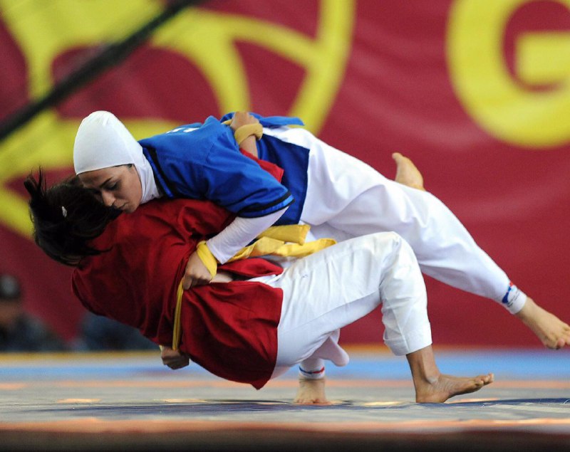 فدراسیون #کشتی ۳دختر #کشتی‌گیر #سمیه_حیدری #معصومه_سلیمانی #یگانه _غریب‌گشته رابرای «حفظ #ارزش های #اسلامی» از مسابقات جهانی محروم کردunited4iran