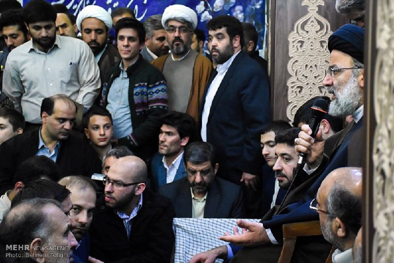 #ضرغامی که دیروز در نامه‌ای سرگشاده خواستار حذف #رئیسی از فهرست #جمنا شده بود، امشب اینطوری نشست پای منبرشrezahn56