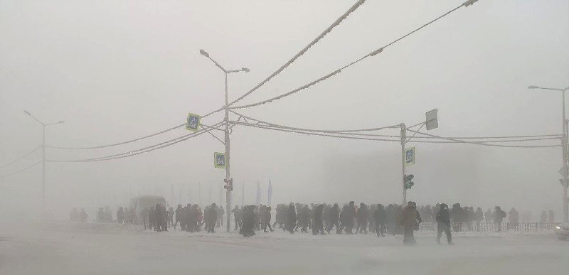 وزارت امور خارجه آمریکا اقدام #روسیه در بازداشت هزاران نفر از معترضان حامی آلکسی #ناوالنی، منتقد سرسخت #پوتین، را به شدت محکوم کرد.به گزارش آسوشیتدپرس بیش از ۱۵ هزار نفر در تجمع اعتراضی در مسکو حضور داشتند.در برخی از شهرهای شمالی روسیه هواداران الکسی ناوالنی در دمای ۵۰ درجه سانتیگراد زیر صفر در خیابان‌ها دست به #تظاهرات زدند.RadioFarda_توضیحات بیشتر