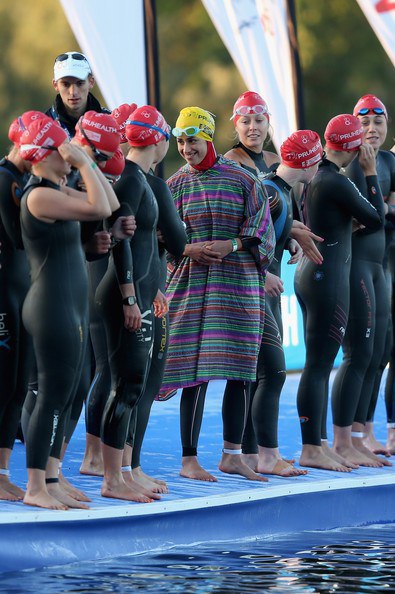 امروز با شرح «پوشش زن شناگر ایرانی» سوژه توییت‌های زیادی شده