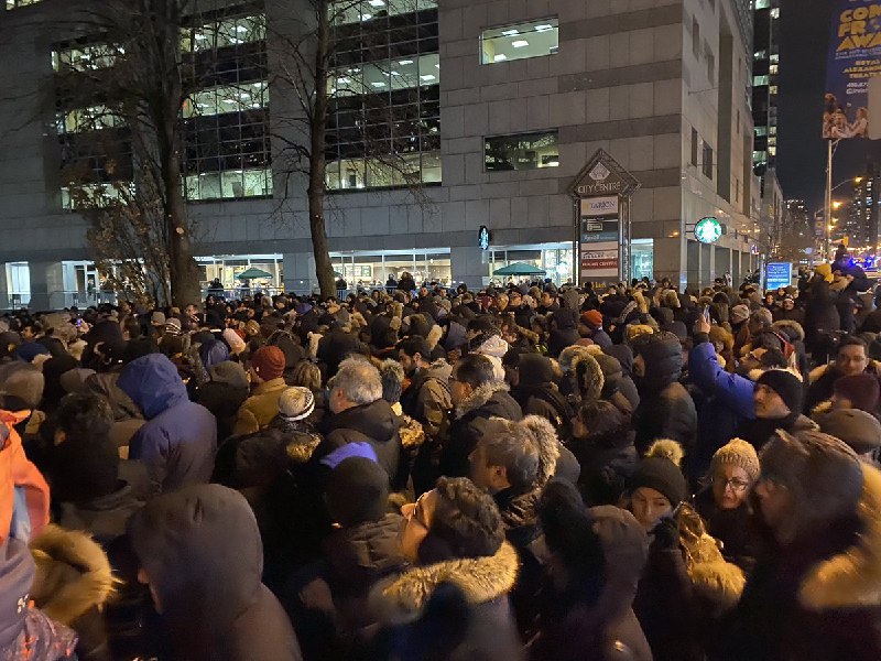 تجمع ایرانیان در #تورنتو #کانادا به یاد جان‌باختگان سقوط هواپیمای پرواز #PS752دریافتی + SMohyeddin📡 @VahidOnlineتجمع ایرانیان در #تورنتو #کانادا به یاد جان‌باختگان سقوط هواپیمای پرواز #PS752دریافتی + SMohyeddin📡 @VahidOnline