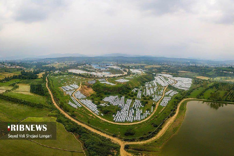 دپوی خودرو‌های #ایران‌خودرو #بابلعکس‌های سیدولی شجاعی لنگری#ایران_خودرو منتظر است تا پس از افزایش قیمت‌ها، این خودرو‌ها را با قیمت بالاتر ترخیص کند. EbrahimHeidariتو این سازوکار نظارتی، شاید صدها دستگاه خودروی دپو شده رویت نشه، اما کافیه تو یکی از این‌ ماشین‌ها بشینی و روسریت بیفته.. به شدت رویت میشیHaniyehMovahedآپدیت