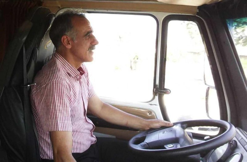 #محمداحمدزاده سرمربی سابق #ملوان #فوتبال را کنار گذاشت و #راننده_کامیون شد.yasinnamakchian