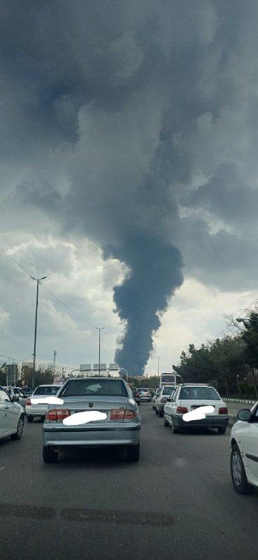 #مشهد عکس‌های دریافتی از ستون دود 'سمت فرودگاه مشهد پس از انفجارهای ساعت ۹