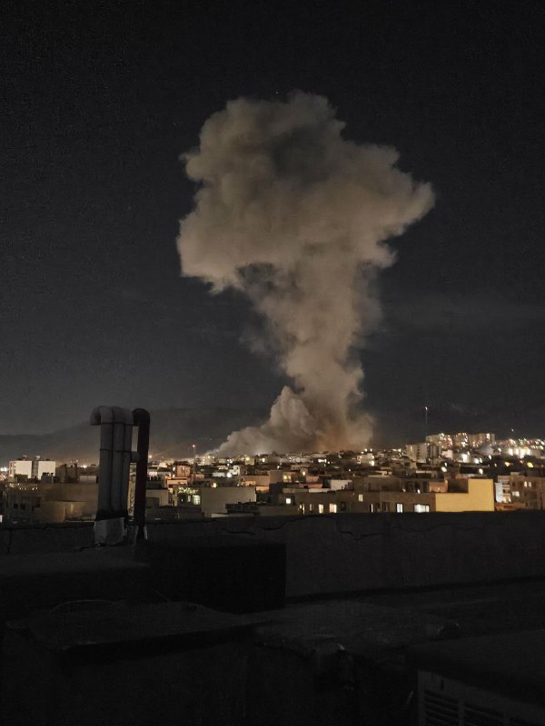 'شهران #تهران'عکس دریافتی با شرح بالا، یکشنبه ۱۰ اسفندVahid📡 @VahidOnline