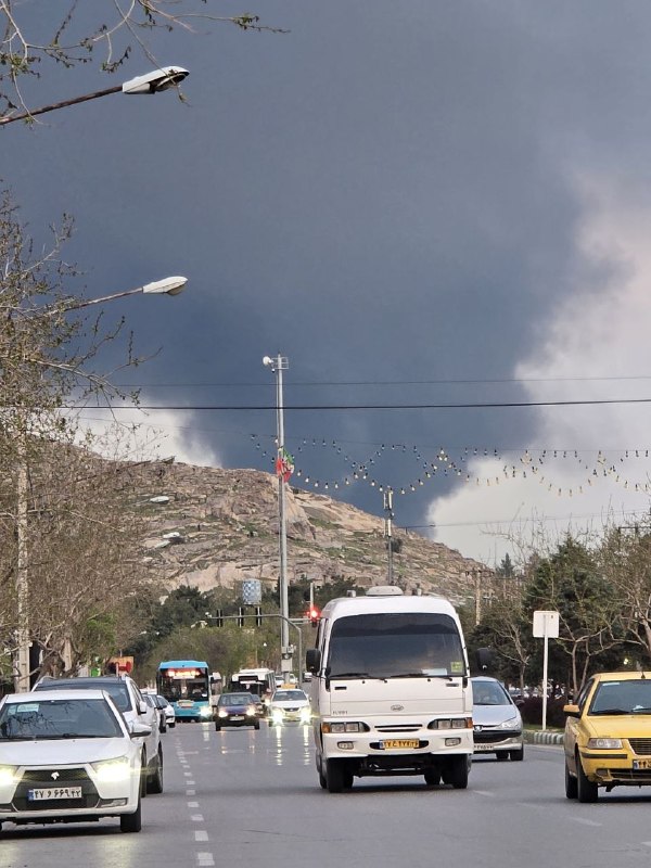 #مشهد عکس‌های دریافتی از ستون دود 'سمت فرودگاه مشهد پس از انفجارهای ساعت ۹