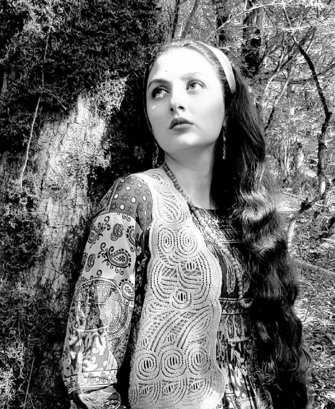 در شبکه‌های اجتماعی، گزارش‌هایی از مرگ «مشکوک» یک پزشک زن جوان به نام #آیدا_رستمی منتشر شده که گفته می‌شود به مداوای معترضان مجروح کمک می‌کرد. رادیوفردا قادر به تایید مستقل کشته شدن این پزشک به دست نیروهای حکومتی نیست. RadioFarda_گویا اولین بار اینجا منتشر شده