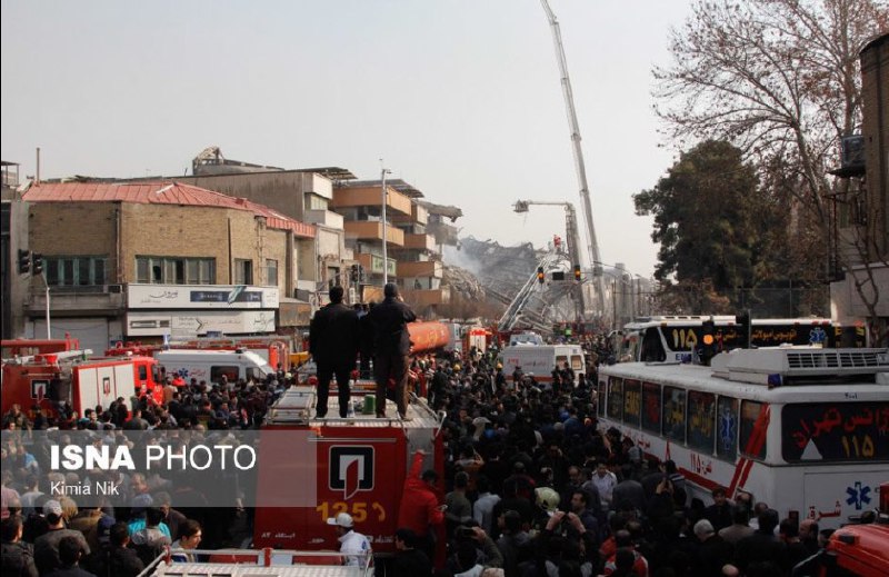 خبرنگار #شرق در محل حادثه #پلاسکو 