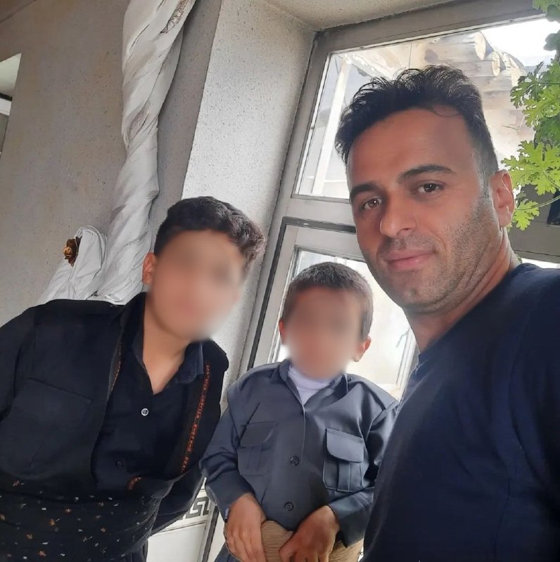 شورش نیکنام که در جریان خیزش سراسری در مهاباد بر اثر شلیک نیروهای سرکوبگر زخمی شده بود، در یکی از بیمارستان‌های ارومیه جان خود را از دست داد.kurdpa_farsiشورش نیکنام، روز ۲۶ آبان، در جریان اعتراض مردم #مهاباد از سوی ماموران سپاه پاسداران هدف تیراندازی با گلوله جنگی قرار گرفت و به شدت زخمی شد.پیکر زخمی #شورش_نیکنام به بیمارستان سیدالشهدا ارومیه منتقل شد و او پس از ده روز در اثر شدت جراحات جان خود را از دست داد. RadioFarda_مراسم خاکسپاری پیکر شورش نیکنام در روستای 