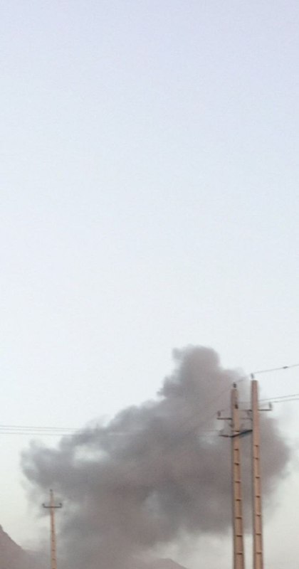 بنا بر گزارش منابع حکومتی پلیس راه دوراهی بروجرد خرم‌آباد هدف حمله قرار گرفت و آزادراه بین این دو شهر مسدود شد.📡 @VahidOnlineبنا بر گزارش منابع حکومتی پلیس راه دوراهی بروجرد خرم‌آباد هدف حمله قرار گرفت و آزادراه بین این دو شهر مسدود شد.📡 @VahidOnline