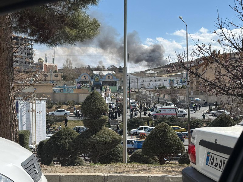 'اداره اطلاعات #سنندج، کلانتری و فرماندهی نیروی انتظامی'تصاویر دریافتی از انفجار با شرح بالا، دوشنبه ۱۱ اسفندVahid📡 @VahidOnline'اداره اطلاعات #سنندج، کلانتری و فرماندهی نیروی انتظامی'تصاویر دریافتی از انفجار با شرح بالا، دوشنبه ۱۱ اسفندVahid📡 @VahidOnline