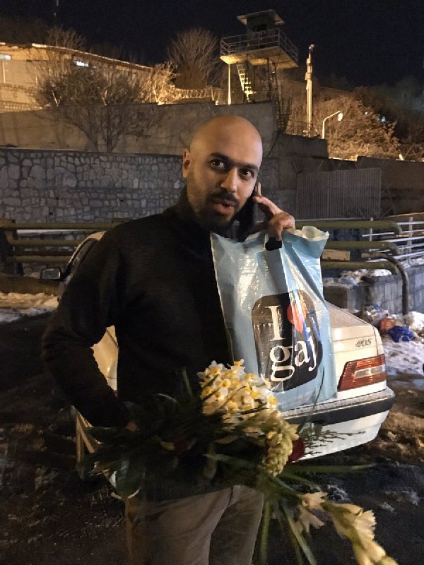 #مسعود_کاظمی دقایقی پیش به مرخصی آمد. Hassanvand📡 @VahidOnline