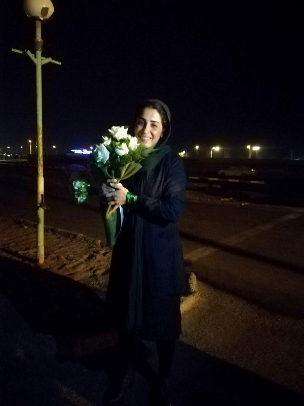 #نرگس_حسینی با تودیع وثیقه از زندان قرچک آزاد شد. Roozarooznews