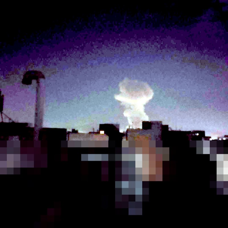 بعضی از شهروندان در پیام‌ها میگن هدف حمله به شرق #تهران، محدوده‌ای حوالی پادگان نیروی هوایی بین خیابان پیروزی و دماوند به نظر می‌رسه.یکشنبه ۲ فروردینVahidپیام‌های تاییدنشده دیگر