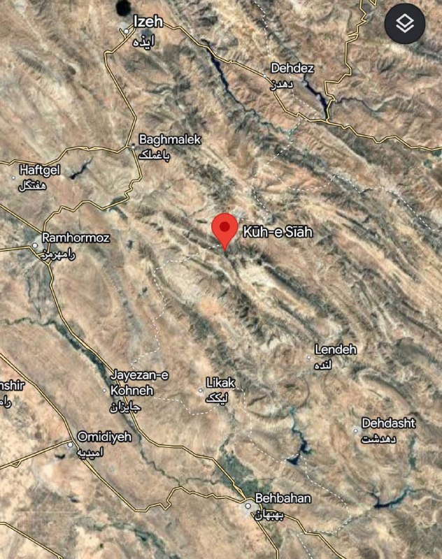 فرماندار کهگیلویه گفته است که ساعتی پیش منطقه کوه سیاه این شهرستان مورد حمله موشکی ارتش آمریکا و اسرائیل قرار گرفت که که تاکنون سه کشته و دو زخمی در پی داشته است.فتاح محمدی، معاون سیاسی امنیتی استانداری کهگیلویه و بویراحمد نیز با اعلام خبر حمله موشکی به «دکل مخابرات و صداوسیما» در منطقه کوه سیاه این شهرستان از کشته شدن چهار شهروند و زخمی شدن یک نفر خبر داد.گزارش‌هایی از شنیده شدن صدای بالگرد و جت در منطقه هم مخابره شده است.خبرگزاری تسنیم نزدیک به سپاه پاسداران به نقل از فرماندار کهگیلویه نوشت