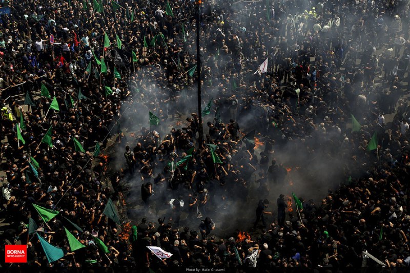 مراسم خیمه‌سوزان عاشورا در چهارراه #گلوبندک تهراناز نظر رعایت پروتکل‌های بهداشتی...عکس‌ها از متین قاسمی borna.news#به_کادر_درمانی_رحم_کنید rouholahvahdati, PejmanMousaviآره دیگه، این ماسک‌ها زره جادویی و اکسیر جاودانگیه که اینا اینجوری میلولن تو هم.Twittzan1با‌ورمممممم‌ نمیشه مال امساله.DavoodiMelikaوای از ۱۴ روز دیگه 