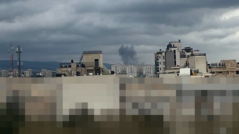 تصاویر دریافتی از #تهران شنبه ۸ فروردین شهروندان در پیام‌ها میگن حدود ساعت ۱۳ نقاطی در شهرک محلاتی در شمال شرق تهران و خیابان مهناز (صابونچی) هدف قرار گرفتند.Vahid📡 @VahidOnlineتصاویر دریافتی از #تهران شنبه ۸ فروردین شهروندان در پیام‌ها میگن حدود ساعت ۱۳ نقاطی در شهرک محلاتی در شمال شرق تهران و خیابان مهناز (صابونچی) هدف قرار گرفتند.Vahid📡 @VahidOnline