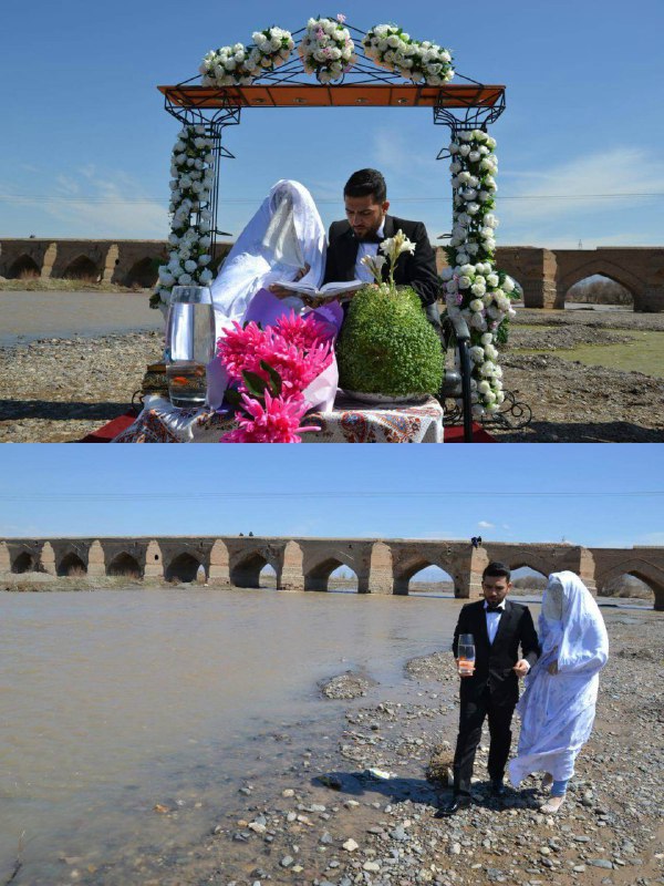سالار پویان خبرنگار میانه‌ای [و آدمیزاد کنارش] مراسم ازدواجش را کنار پل۲۳دهنه درحال تخریب #میانه برگزار کرده تا توجه مدیران میراث را برای مرمت #پل جلب کند.rezahn56