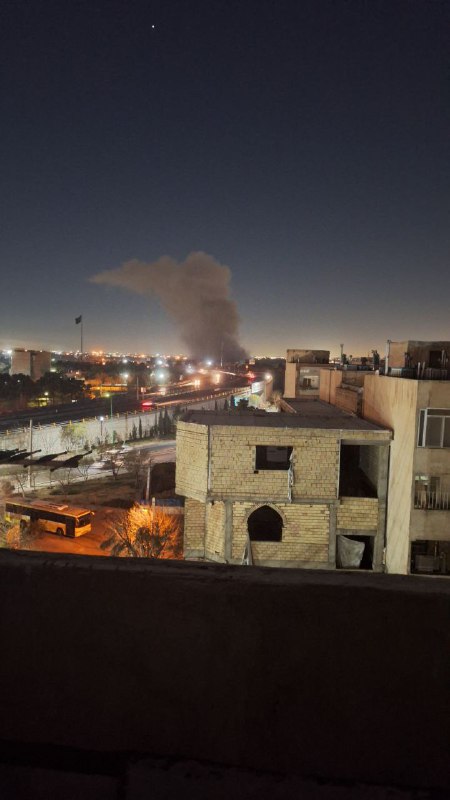 انفجارها در #ریتصاویر دریافتی و پیام‌ها از شنیده شدن صدای چند انفجار در #شهر_ری سه‌شنبه ۱۲ اسفندVahid📡 @VahidOnlineانفجارها در #ریتصاویر دریافتی و پیام‌ها از شنیده شدن صدای چند انفجار در #شهر_ری سه‌شنبه ۱۲ اسفندVahid📡 @VahidOnline