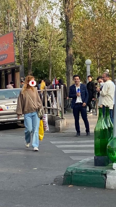 هیز تویی، هرزه تویی! دختر آزاده منم! HadiZonouzi#یوسف_سلامی📡 @VahidOnline