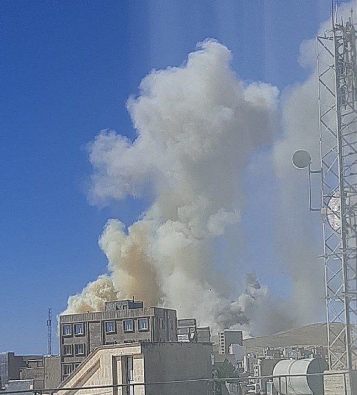 #کرمانشاهتصاویر دریافتی از 'انفجارها در چند نقطه مختلف کرمانشاه، شنبه ۹ اسفند'Vahid📡 @VahidOnline#کرمانشاهتصاویر دریافتی از 'انفجارها در چند نقطه مختلف کرمانشاه، شنبه ۹ اسفند'Vahid📡 @VahidOnline