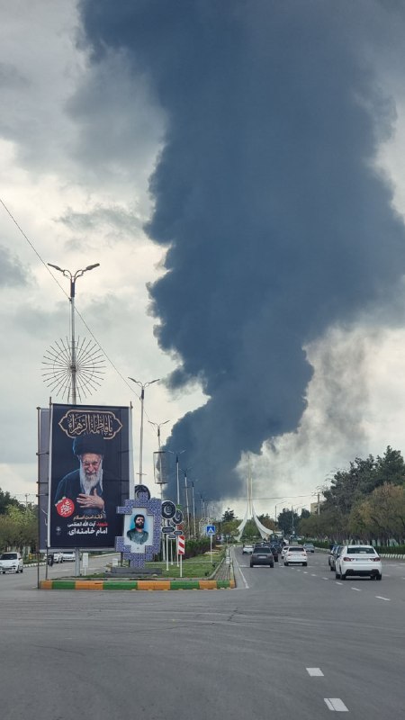 #مشهد عکس‌های دریافتی از ستون دود 'سمت فرودگاه مشهد پس از انفجارهای ساعت ۹