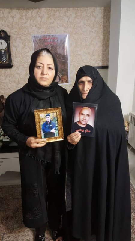 دیدار مادران داغدارامروز جمعه ۲۲ آذر ماه، #گوهر_عشقی، مادر #ستار_بهشتی به دیدار #ناهید_شیربیشه، مادر #پویا_بختیاری، از جان‌باختگان اعتراضات #آبان۹۸ رفت. hra_news📡 @VahidOnline