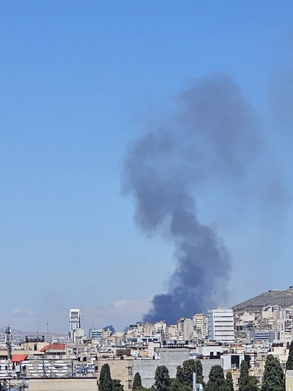 'صنایع الکترونیک #شیراز'تصاویر دریافتی از حملات 'قبل از ظهر یکشنبه ۹ فروردین' Vahid📡 @VahidOnline'صنایع الکترونیک #شیراز'تصاویر دریافتی از حملات 'قبل از ظهر یکشنبه ۹ فروردین' Vahid📡 @VahidOnline